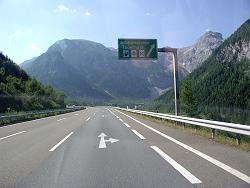 Österreich A1 - vor der Einfahrt in den Tauerntunnel